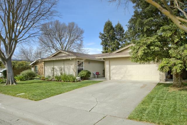 1217 Menlo Dr, Davis, CA 95616 photo 2