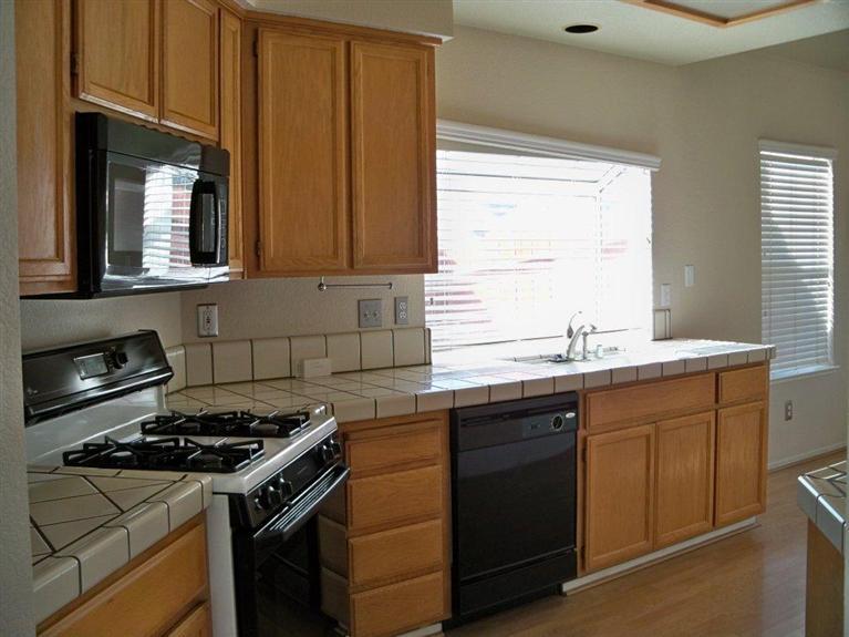 4000 Wind Meadow Ln, Salida, CA 95368 photo 2