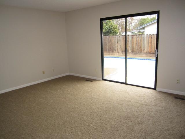 3824 Drakeshire Dr, Modesto, CA 95356 photo 6