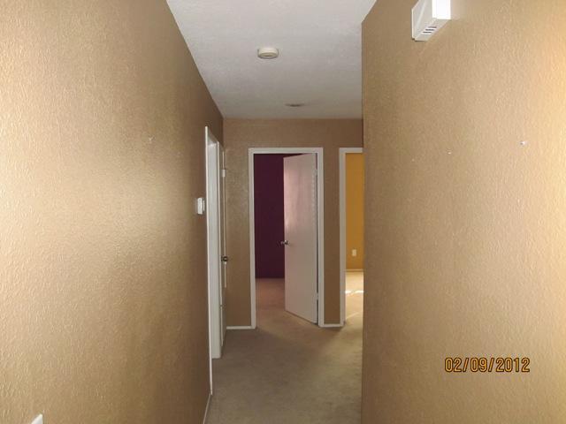 512 Pirinen Ln #e, Modesto, CA 95354 photo 2