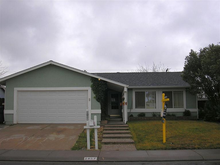 2857 Colony Dr, Tracy, CA 95376 photo 2