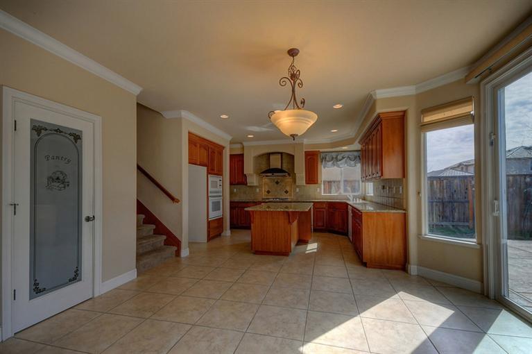 1112 Bryan Ct, Folsom, CA 95630 photo 8