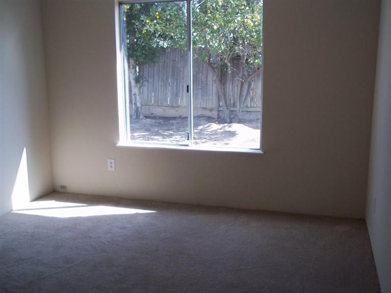 704 Chadburn Ct, Modesto, CA 95357 photo 5