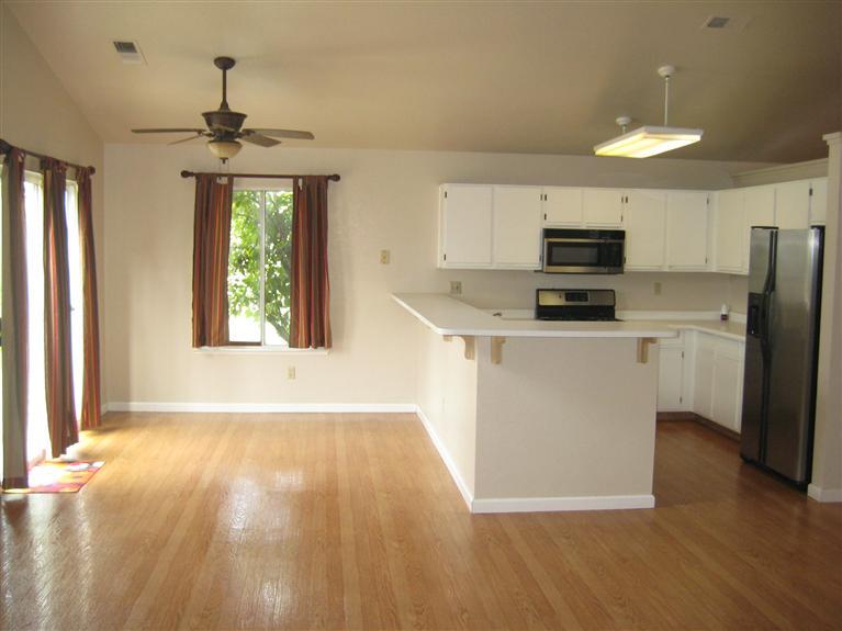 1328 Cribari Dr, Modesto, CA 95358 photo 9