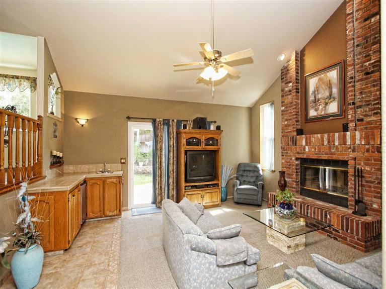 104 Hopper Ln, Folsom, CA 95630 photo 6