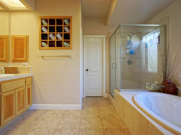 5504 Tufts St, Davis, CA 95618 photo 9