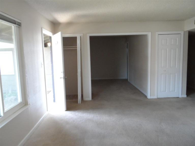 545 El Capitan Ave, Manteca, CA 95337 photo 4