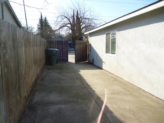 3708 Carver Rd, Modesto, CA 95356 photo 17