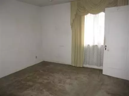 334 W Emerson Ave, Tracy, CA 95376 photo 3
