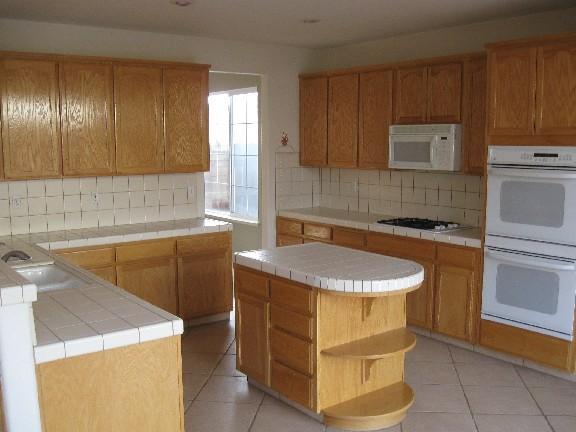 588 Appenzel Ln, Manteca, CA 95337 photo 2