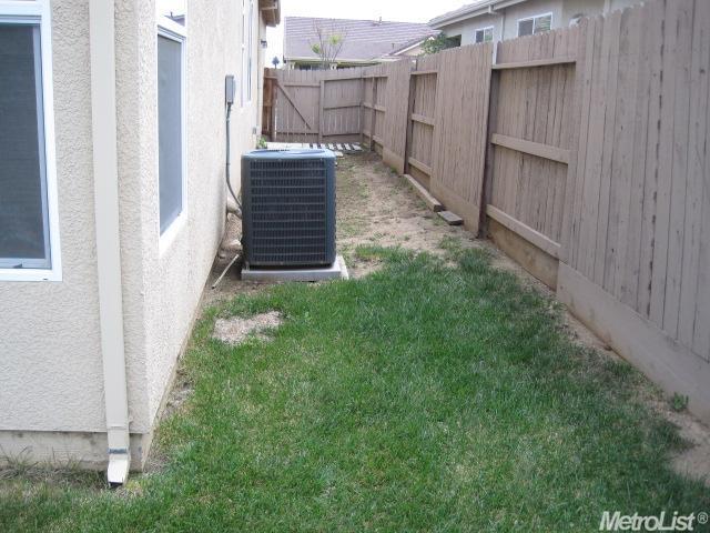 779 Bertwood Ln, Patterson, CA 95363 photo 12