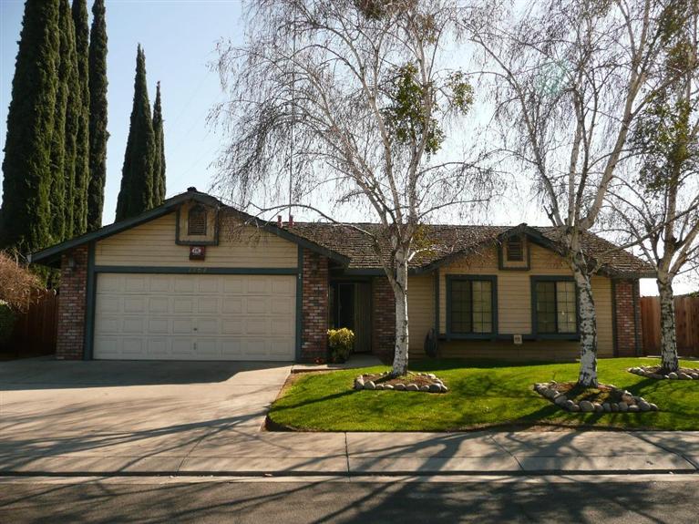 1702 Ocean Way, Modesto, CA 95351 photo 2