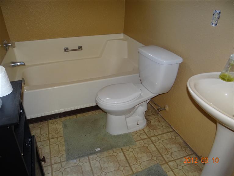 643 Milestone Dr, Lathrop, CA 95330 photo 6