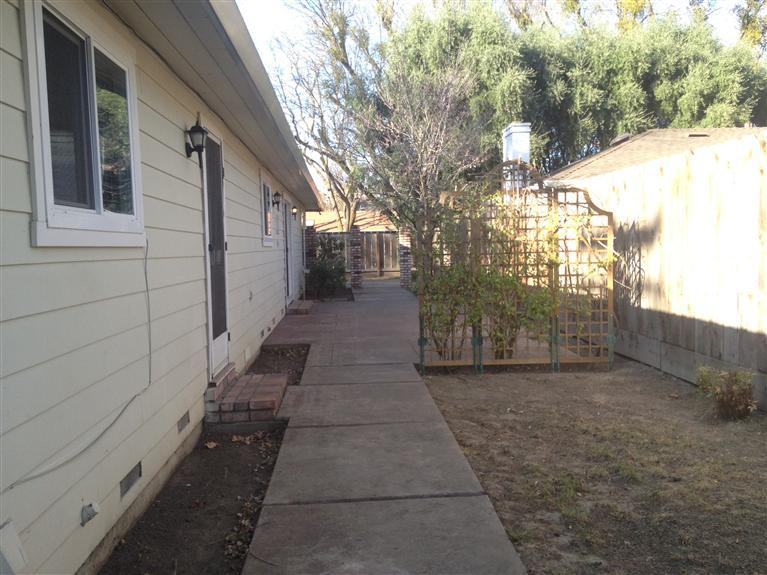 916 Mills Ave, Modesto, CA 95350 photo 9