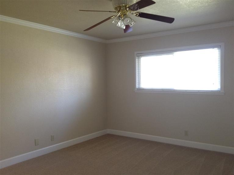 916 Mills Ave, Modesto, CA 95350 photo 6