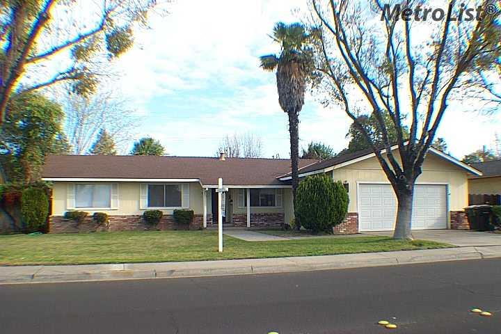 209 E Rumble Rd, Modesto, CA 95350 photo 1
