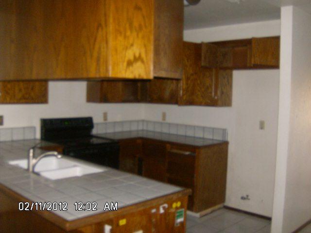 2012 Hulst Ct, Modesto, CA 95356 photo 2