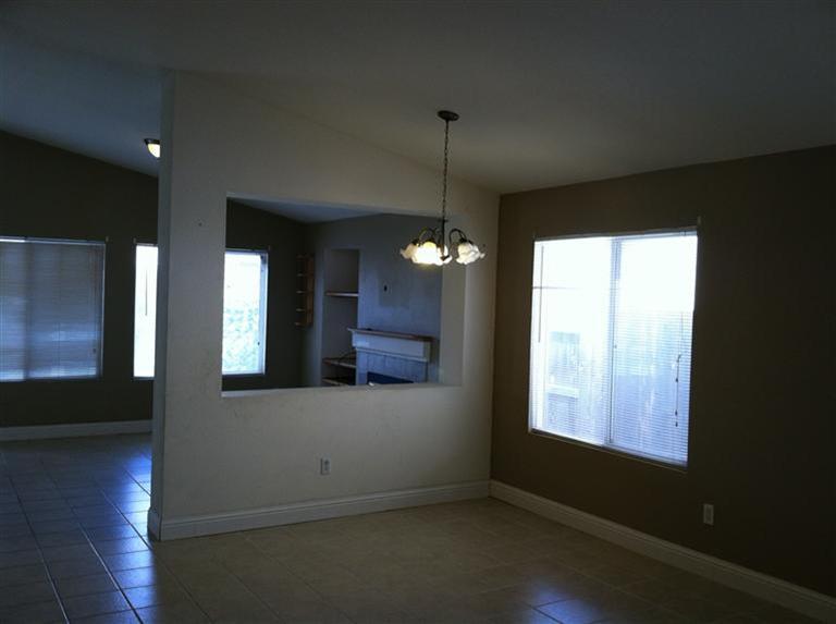 13733 Flagstone St, Lathrop, CA 95330 photo 2