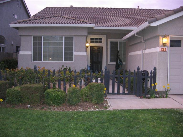 3304 Inverness St, Modesto, CA 95355 photo 2