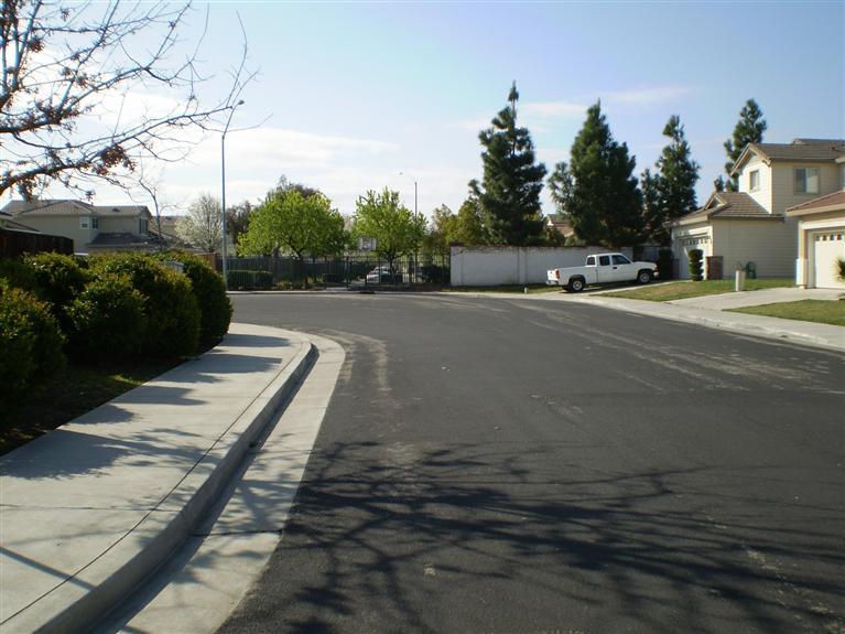 1447 Gloria Ct, Tracy, CA 95377 photo 2