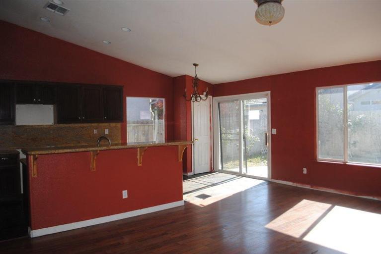 1076 Schadeck St, Manteca, CA 95336 photo 7