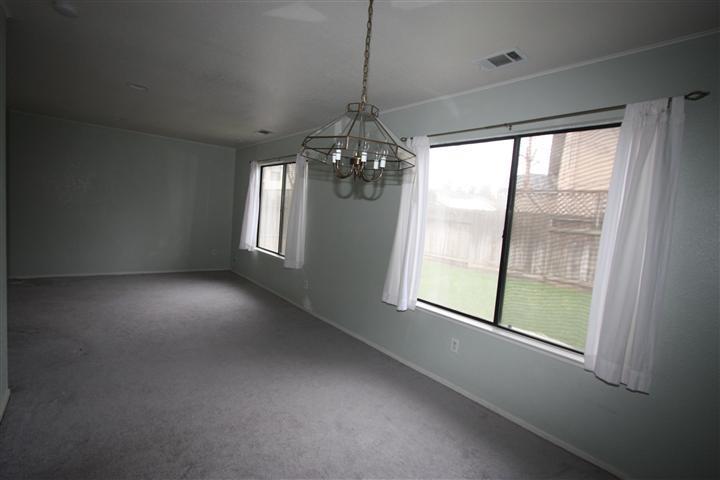 3613 Pelucca Ln, Modesto, CA 95355 photo 9