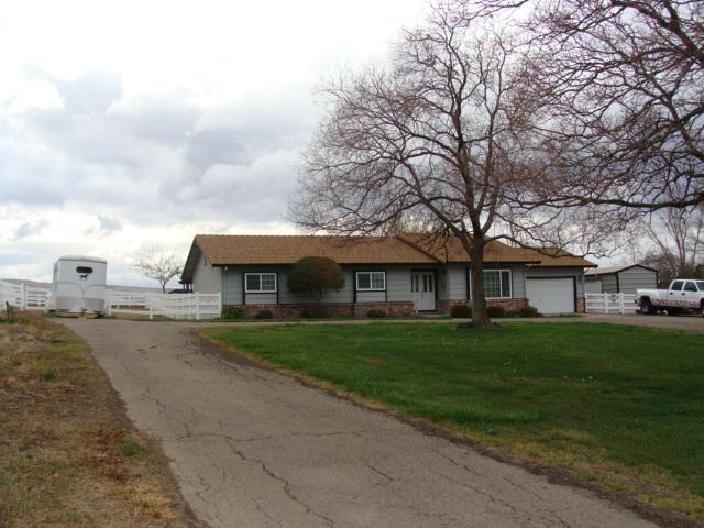 34703 Bernard Rd, Tracy, CA 95377 photo 2