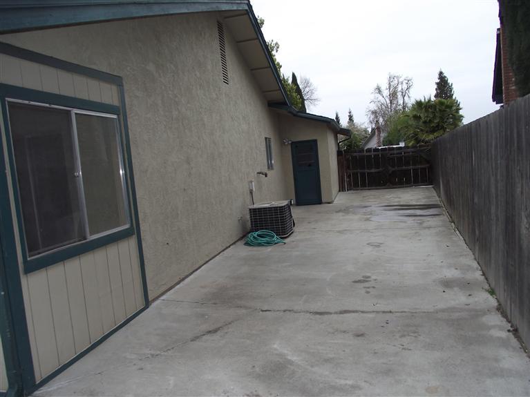1148 Blackoak Dr, Manteca, CA 95336 photo 12