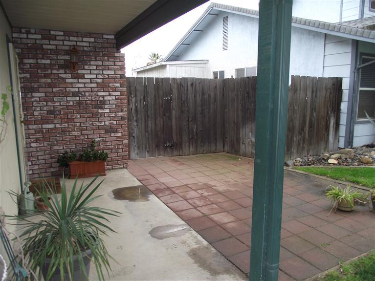 1148 Blackoak Dr, Manteca, CA 95336 photo 3