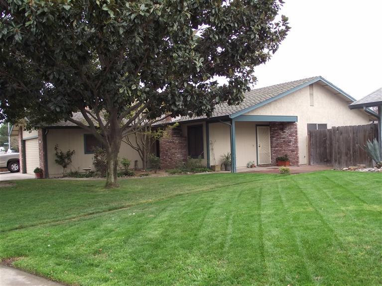 1148 Blackoak Dr, Manteca, CA 95336 photo 2