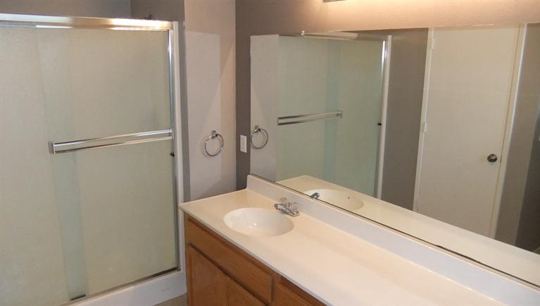 490 Victory Ave, Manteca, CA 95336 photo 6