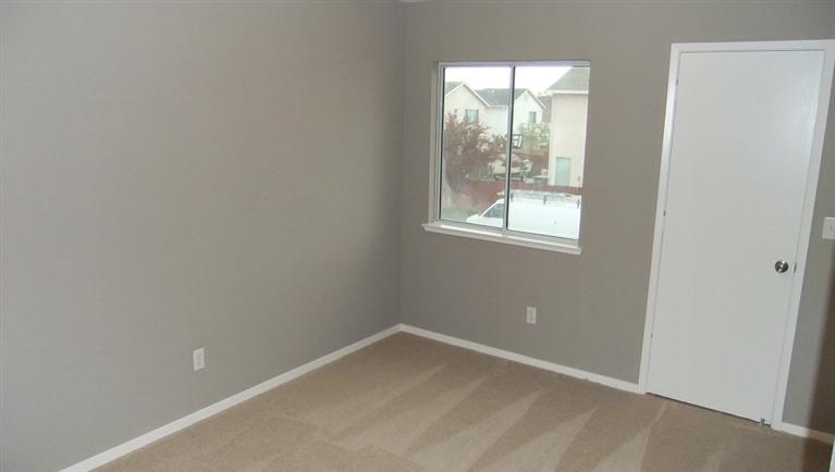 490 Victory Ave, Manteca, CA 95336 photo 9