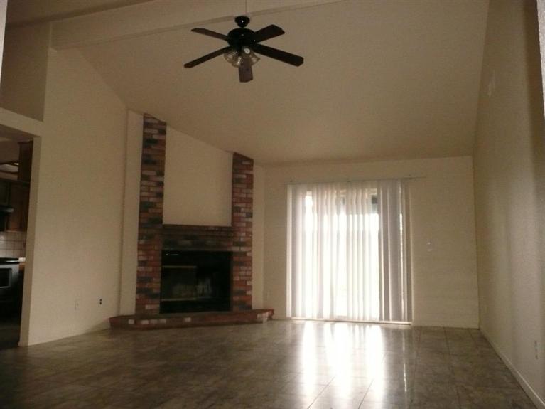 1318 Sausalito Way, Modesto, CA 95351 photo 2