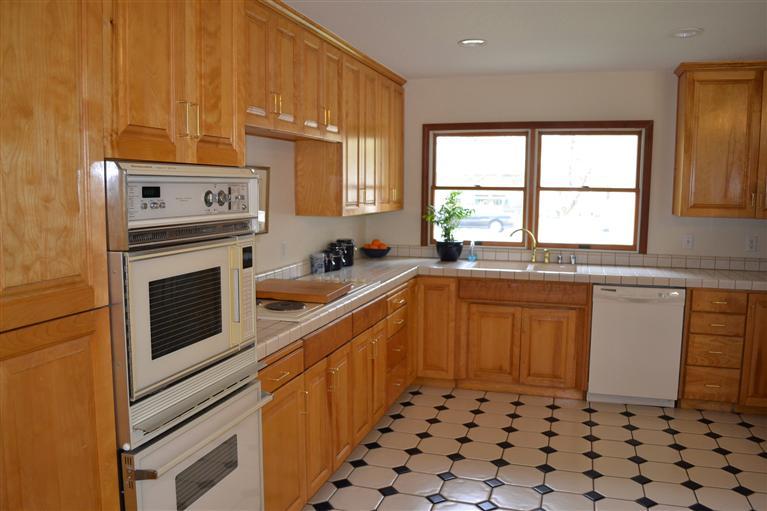 739 Miller Dr, Davis, CA 95616 photo 9