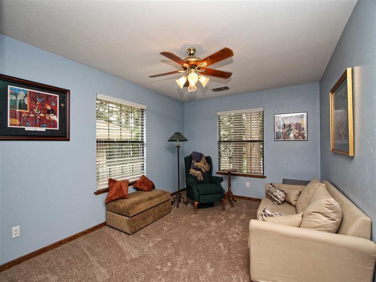 6424 Meadowhill Ct, Carmichael, CA 95608 photo 17