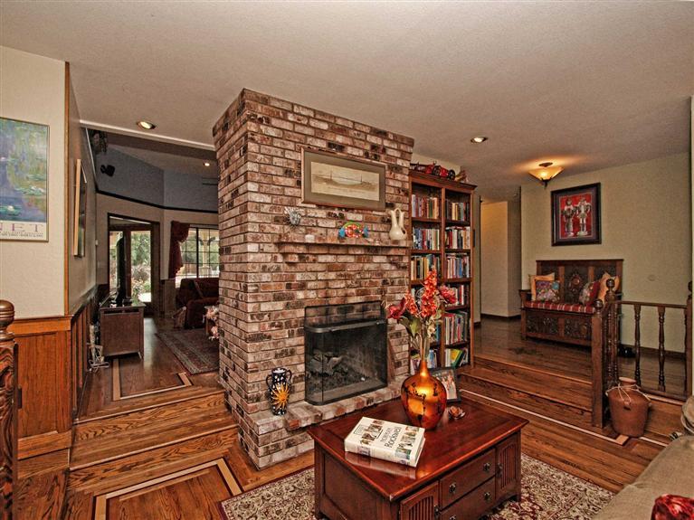 6424 Meadowhill Ct, Carmichael, CA 95608 photo 12