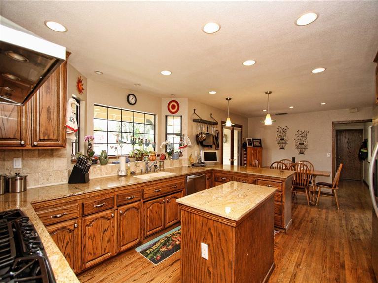 6424 Meadowhill Ct, Carmichael, CA 95608 photo 9