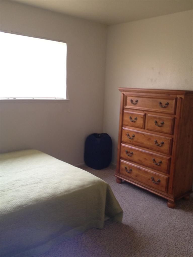 327 Eva Ct, Manteca, CA 95336 photo 4
