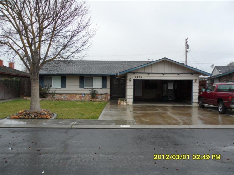 1529 Paulette Ave, Modesto, CA 95355 photo 1