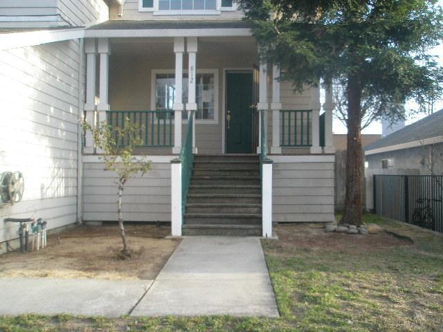 812 Fall River Dr, Modesto, CA 95351 photo 2