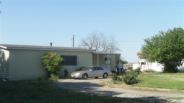 2112 E Zeering Rd, Denair, CA 95316 photo 3