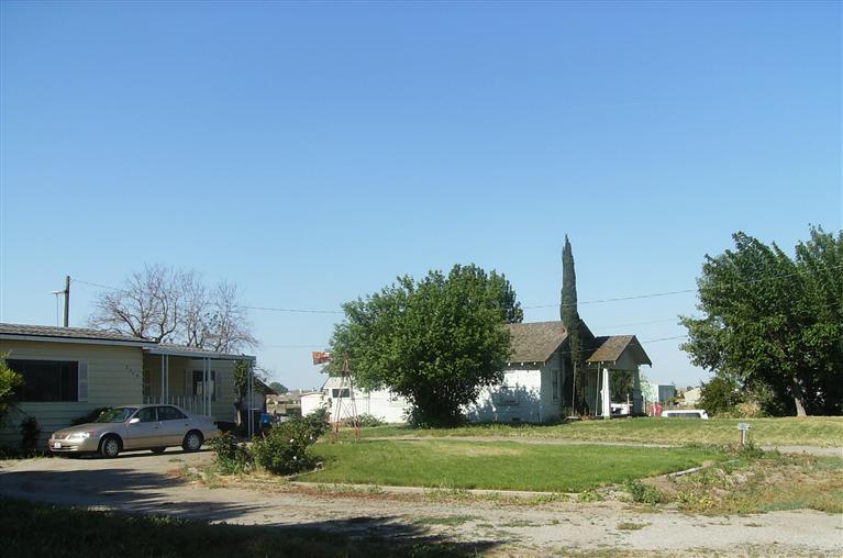2112 E Zeering Rd, Denair, CA 95316 photo 1