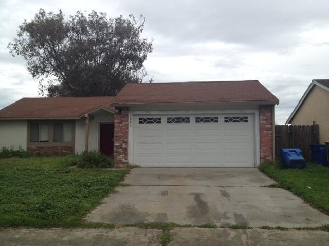 3904 Woodview Dr, Ceres, CA 95307 photo 1