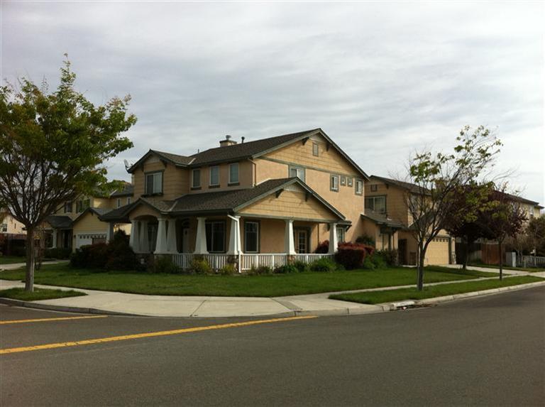 4630 Monarch Ct, Turlock, CA 95382 photo 2
