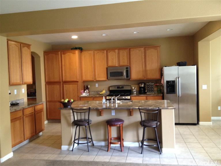 1240 Strawberry Dr, Merced, CA 95348 photo 4
