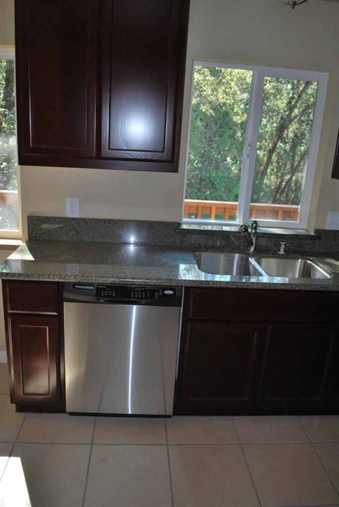 16512 S Creekside, Sonora, CA 95370 photo 5
