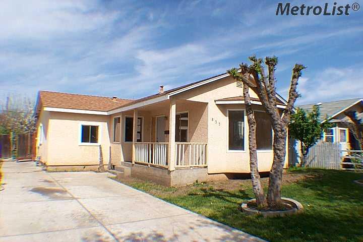 833 W 11th St, Merced, CA 95341 photo 1