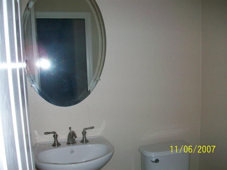 1516 Phlox Dr, Patterson, CA 95363 photo 4