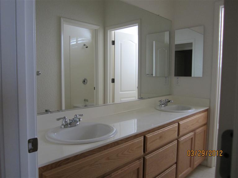 2952 Essie Way, Modesto, CA 95355 photo 8