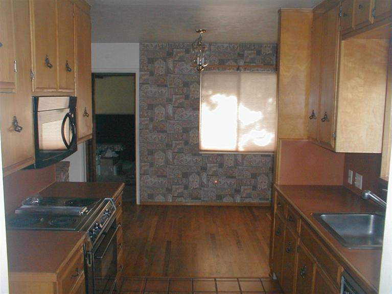 2255 E Canal Dr, Turlock, CA 95380 photo 2